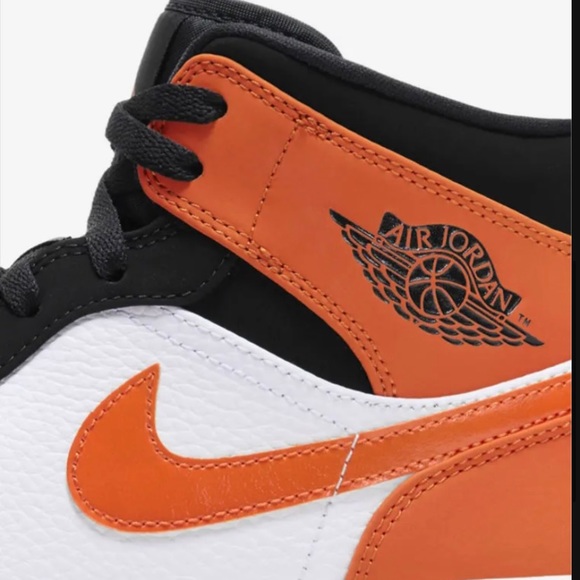 AIR JORDAN 1 MID SHATTERED BACKBOARD - Picture 3 of 14